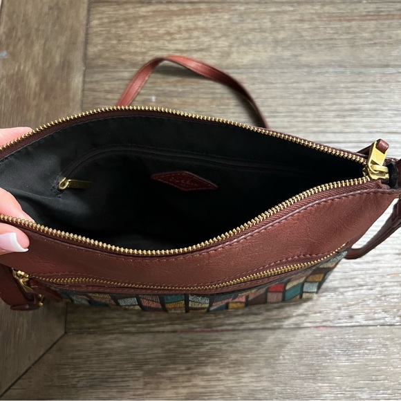 Fossil Fiona Geometric Multi Color Shapes Crossbody - Picture 6 of 17